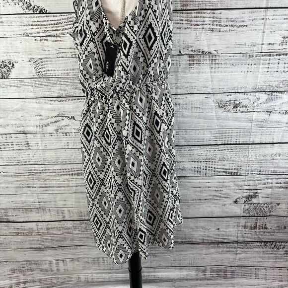 ALYX Dress size 16 Black White Sheer Diamond Ruffle Dinner Wedding Guest Boho - Picture 9 of 11